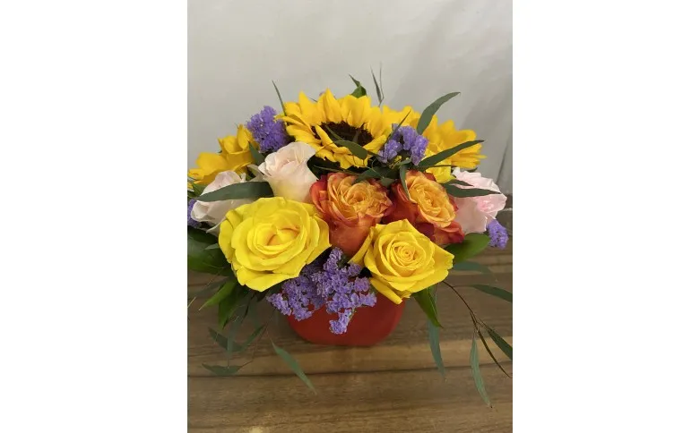 Western Floral Arrangement (I)