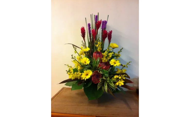 Western Floral Arrangement (III)